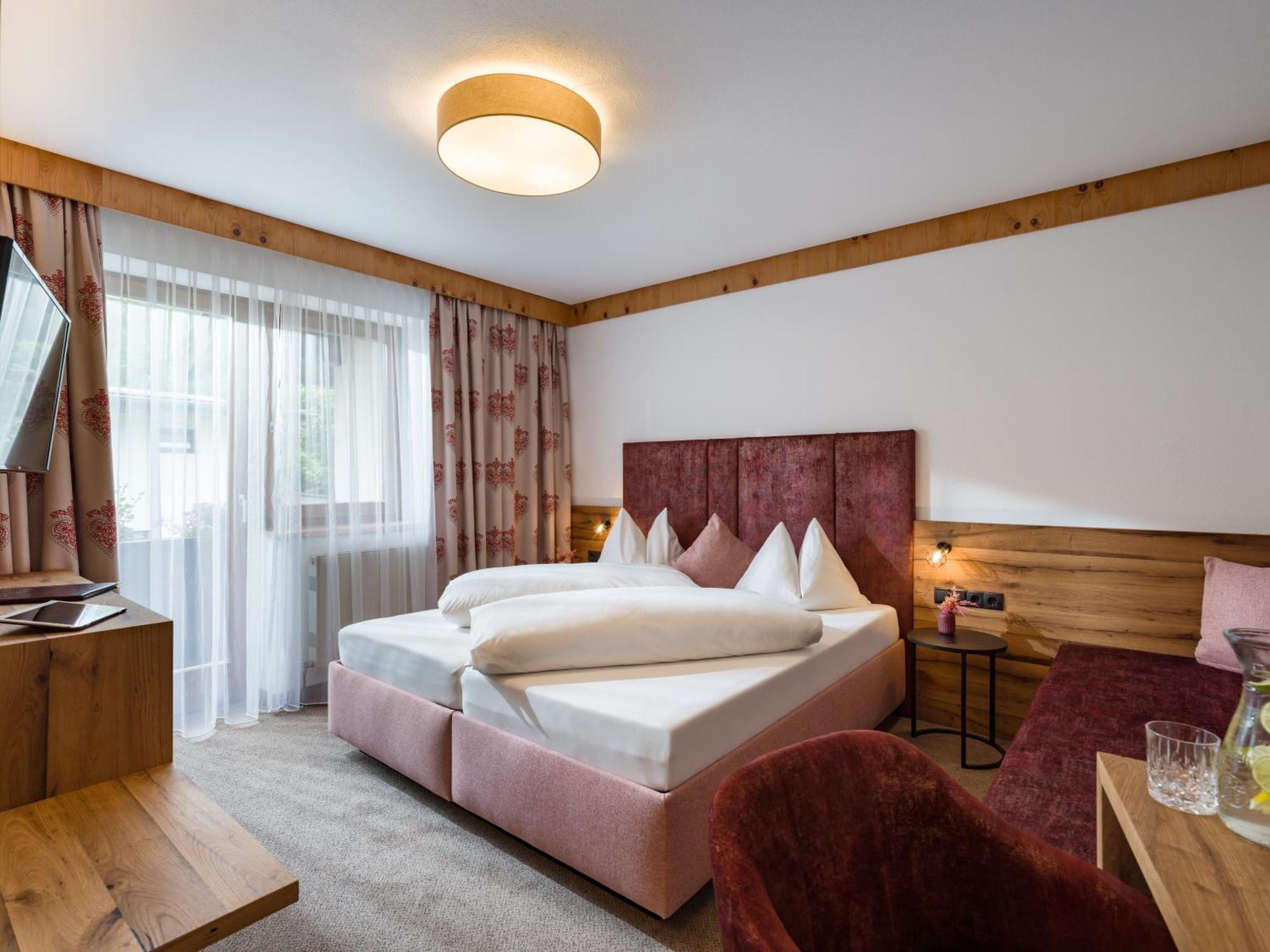 Hotel Landhaus Zillertal Фюген Экстерьер фото